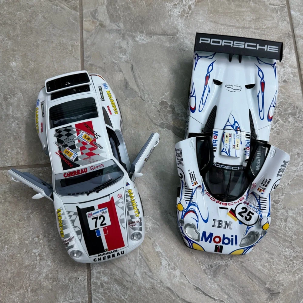 Set of 2 Porsche 911 Diecast Racing Cars - ‘93 Carrera & ‘98 GT1 - Picture 6 of 7
